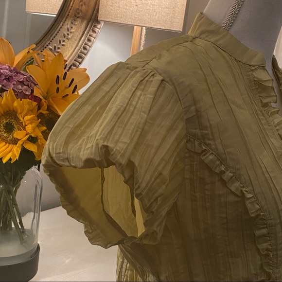 2/$25 Harve Bernard Chartreuse Ruffled Top Blouse Large L - Picture 4 of 7